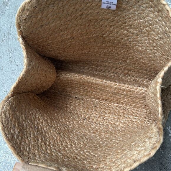 Shiraleah Jute woven bag - Picture 5 of 6